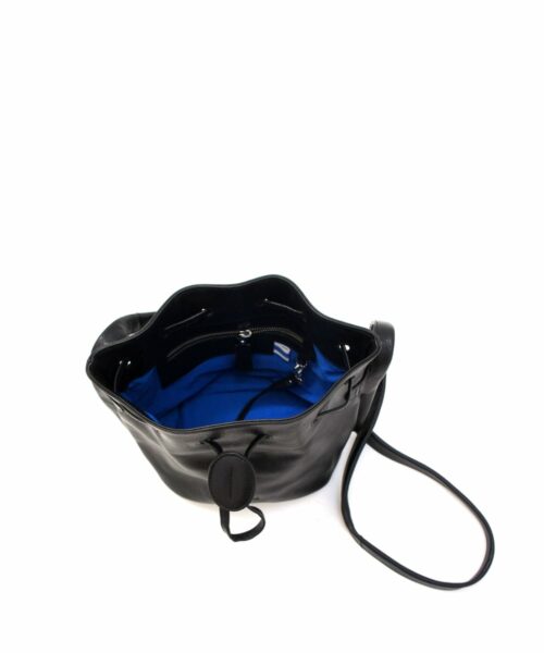 Lumi Beata Small Bucket Bag Black