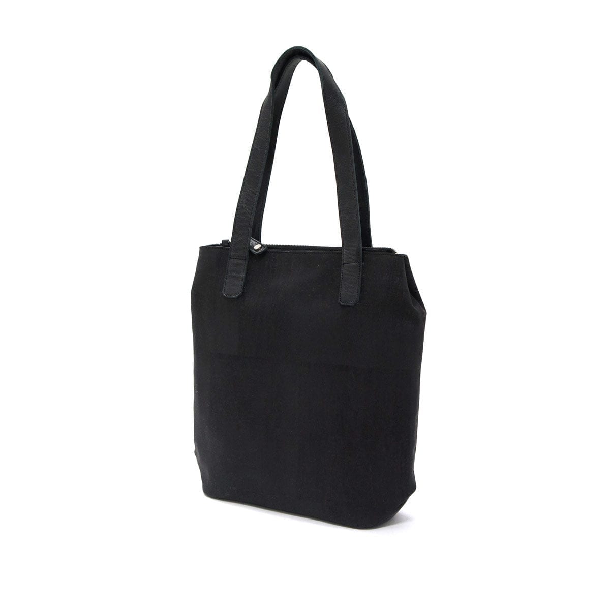 LUMI Lars Open Tote, in black cork, with cow leather in the details.