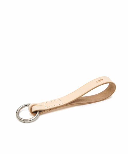 LUMI Alvar Key Holder is created using natural vegetable tanned cow leather.