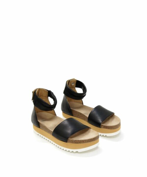 LUMI Birgitta Cork Sandal, in black, make the perfect summer shoe for every occasion. Just slip on and go!