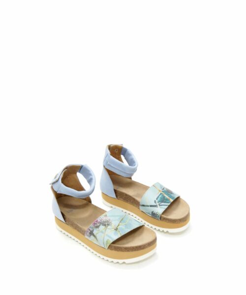 LUMI Birgitta Cork Sandals make the perfect summer shoe for every occasion. Just slip on and go!