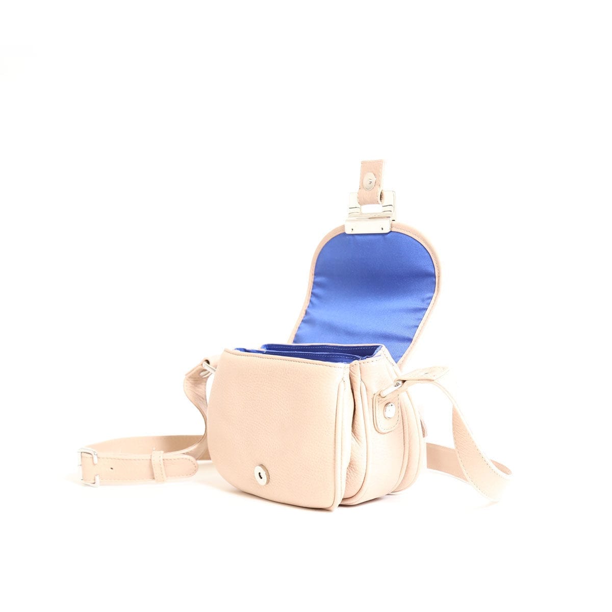 LUMI Olivia Mini Saddler, in peach.