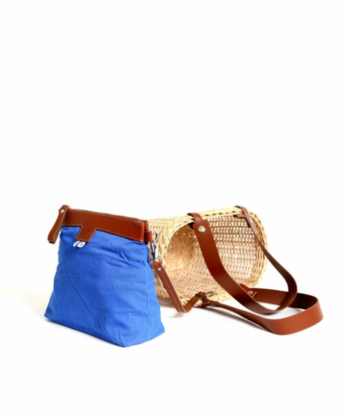 LUMI Wicker Basket, in cognac, makes a perfect companion to the beach. Or a picnic in the park.