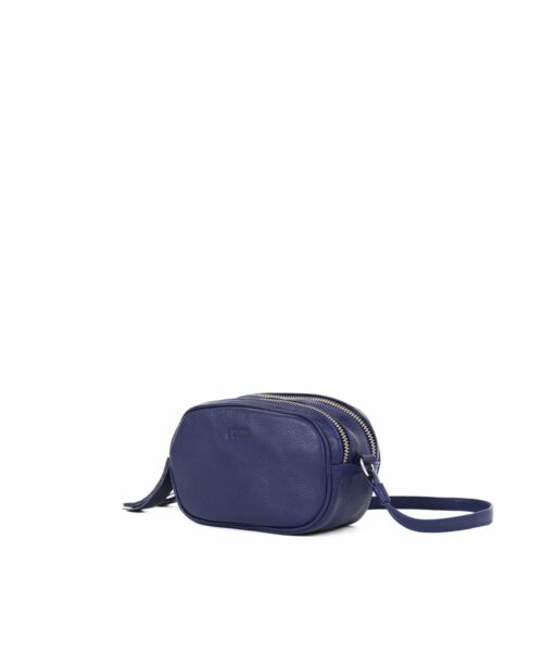 LUMI Jasmin Oval Bag in ocean blue.