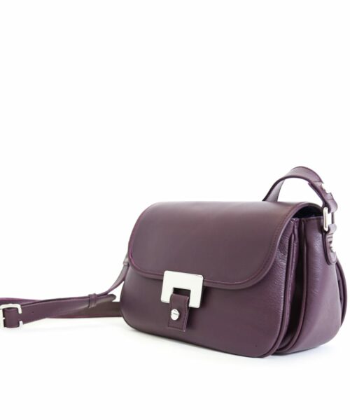 LUMI Kamilla Saddler in beautiful rich grape colour.