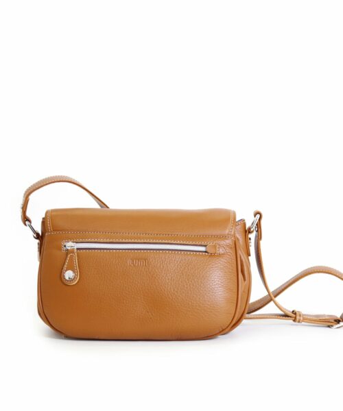 LUMI Kamilla Saddler in timeless and elegant toffee colour.