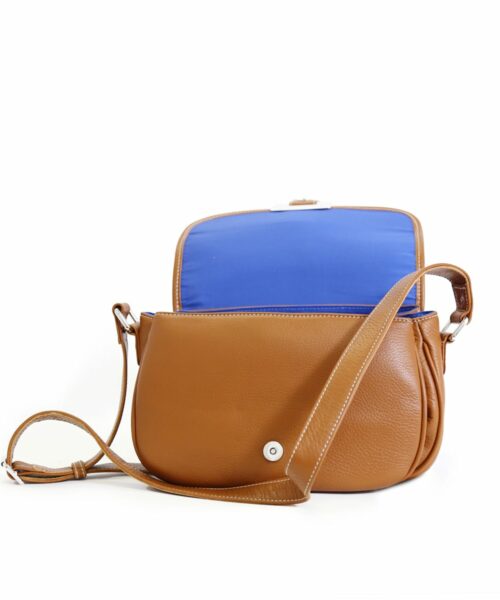 LUMI Kamilla Saddler in timeless and elegant toffee colour.