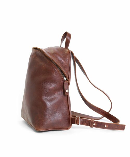 LUMI Tapio Backpack, in beautiful brown toffee, is all about urban functionality.