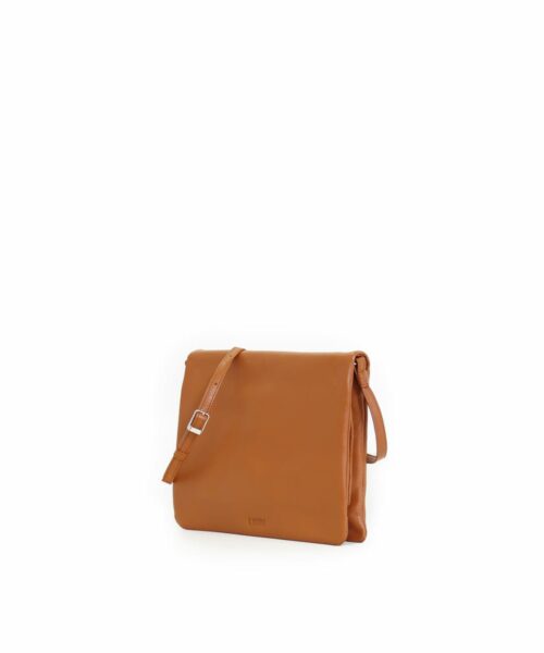 LUMI Anni Pocket Bag, in cognac, is made of vegetable tanned goat leather. Chemical free dyeing.