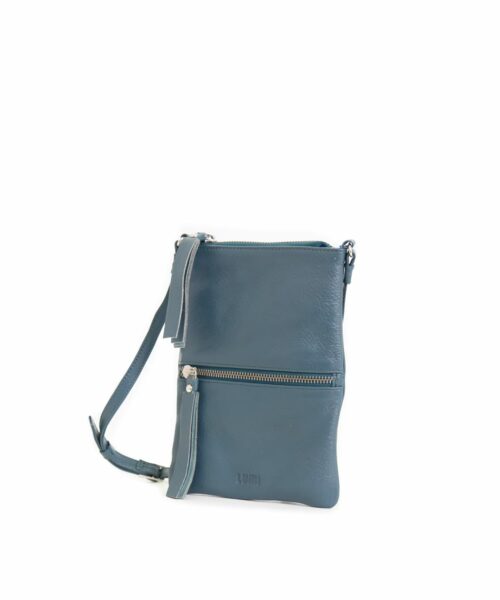 LUMI Hilda Double Pouch, in petrol, is made of vegetable tanned goat leather. Chemical free dyeing.