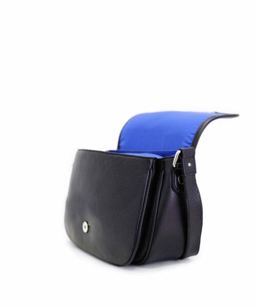 LUMI Kamilla Saddler in black