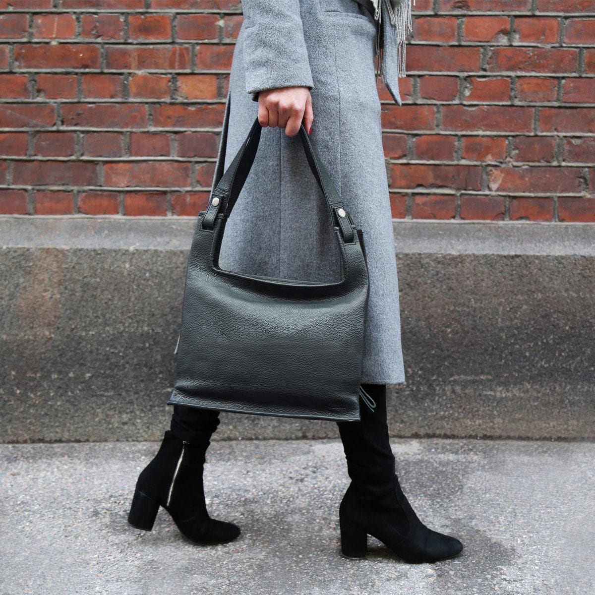 LUMI Supermarket Bag Medium in Duck green.