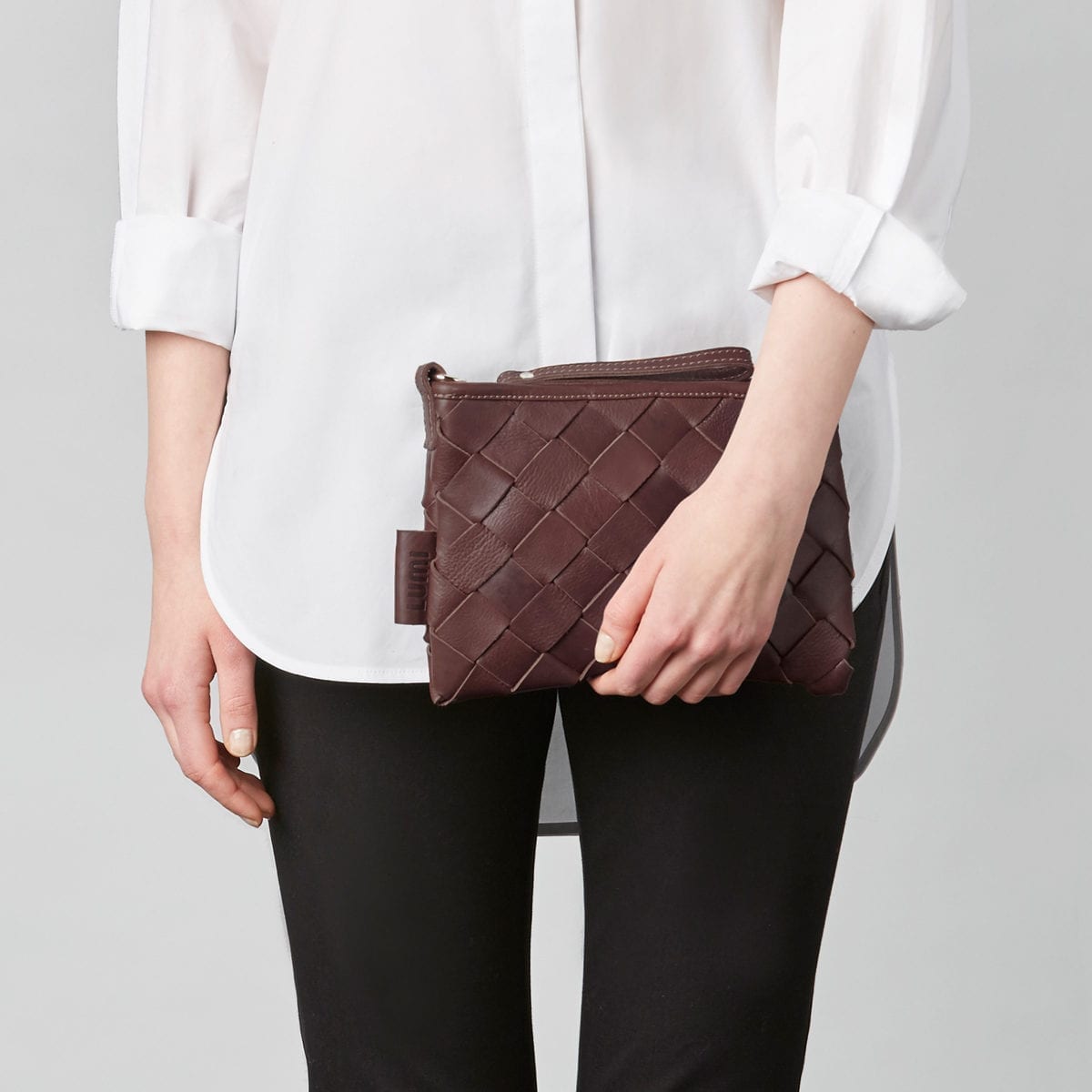 Toarie Woven Clutch in brown