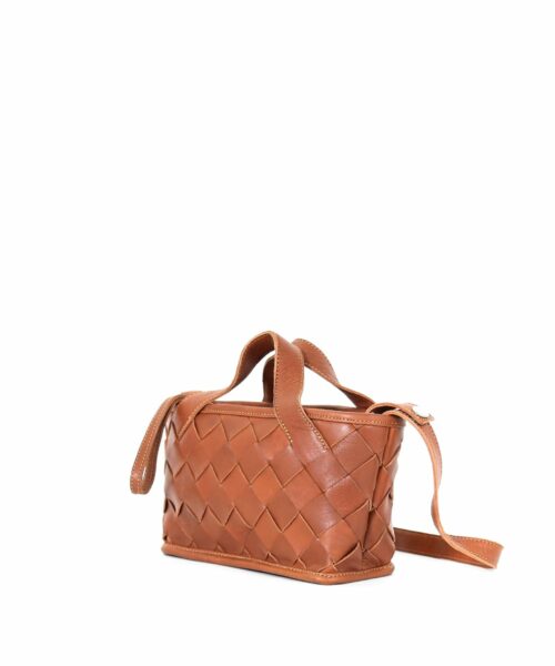 LUMI Annikki Woven Small Tote in beautiful cognac