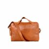 LUMI Hilma Solid Laptop Bag in beautiful cognac. This functional and stylish bag ticks all the boxes for a business bag – for men and women. Hilma fits a 13″ laptop and the light padding keeps it safe.