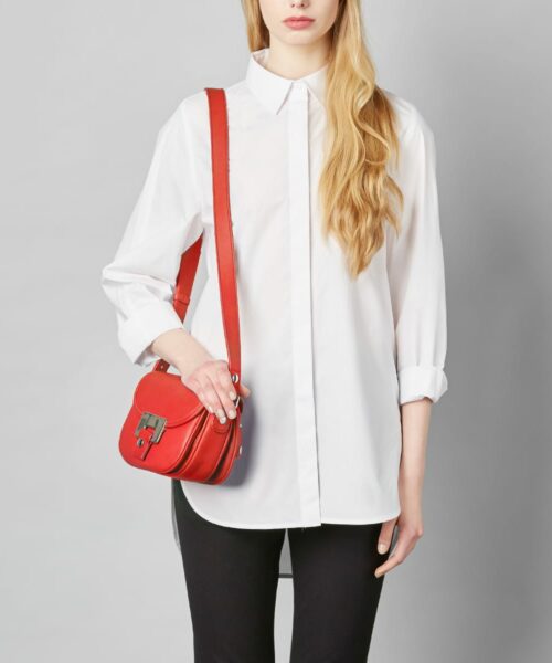 LUMI Olivia Mini Saddler, in bright bold red, is a great everyday accessory.