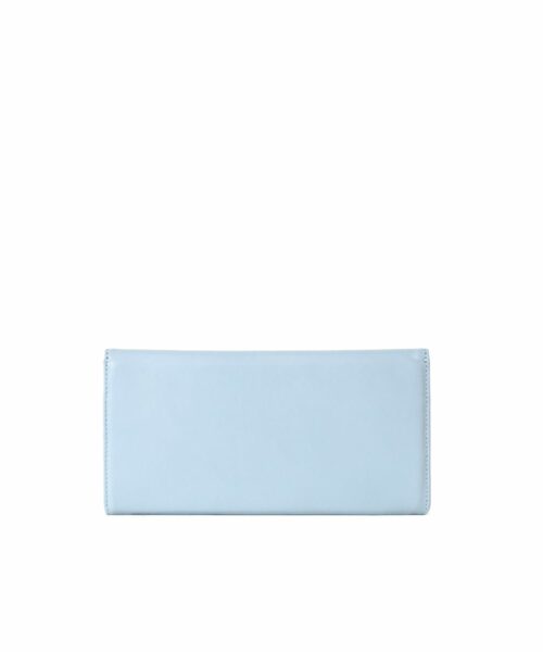 LUMI Talvikki Envelope Wallet in pretty baby blue and baby pink combo. This wallet is perfect for daily use to safe-keep your cards and cash. Or use it as a clutch with your evening wear. The wallet is handmade from lovely and soft sheep napa leather, which makes it beautiful to hold in your hand.