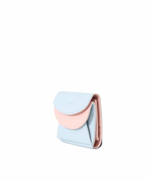 LUMI Viivi Trifold Wallet in pretty baby blue and baby pink combo. This little trifold wallet safe-keeps your cards and cash in style. The wallet is handmade from lovely and soft sheep napa leather, which makes it beautiful to hold in your hand.