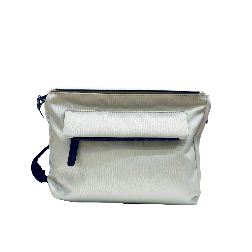 Large Pocket Beige