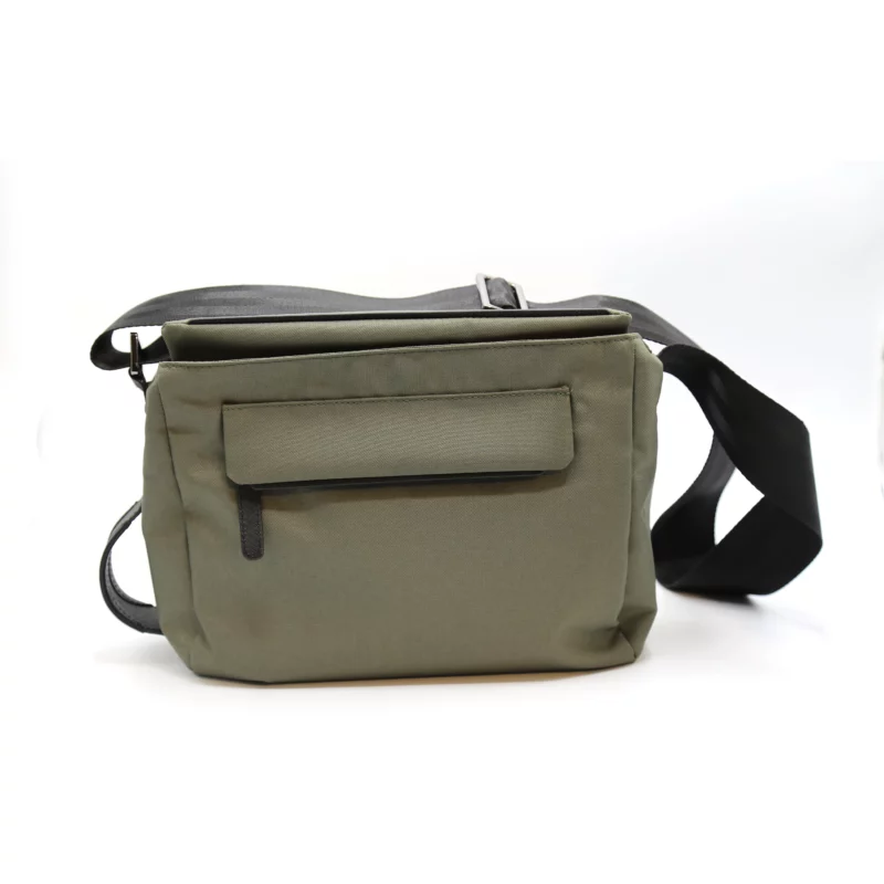 Large Pocket Olive Green